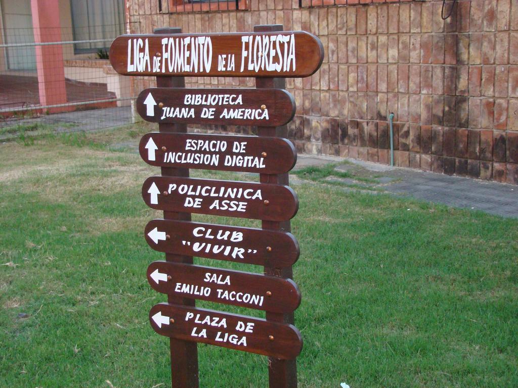 Posada De Mis Padres La Floresta Luaran gambar